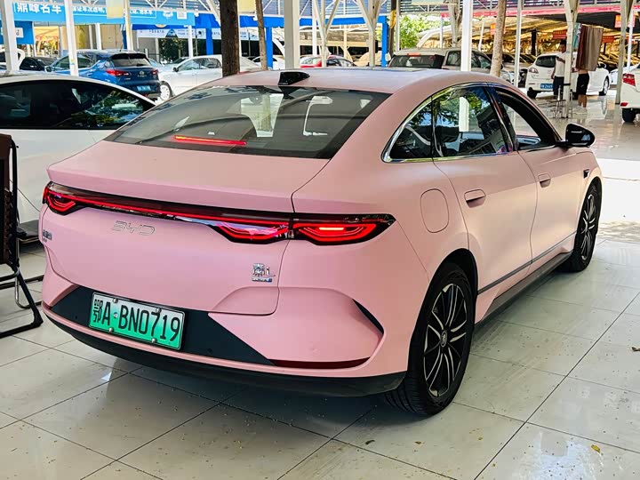 BYD Qin L, 2025 — фото 6 из 9