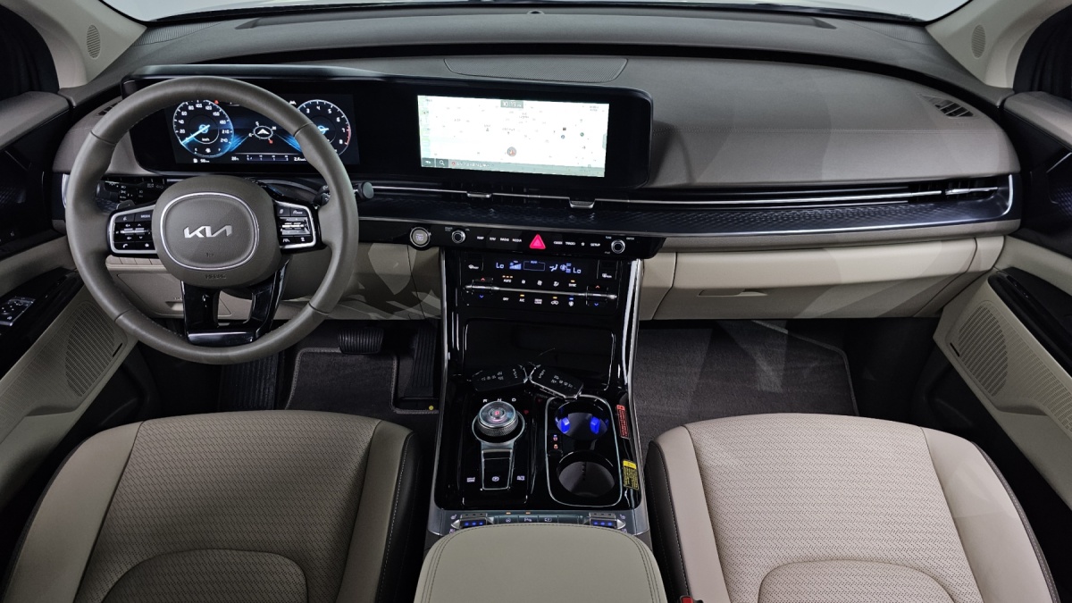 Kia Carnival, 2022 — фото 7 из 12