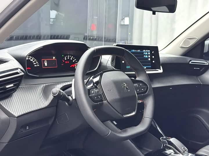 Peugeot 2008, 2023 — фото 5 из 9