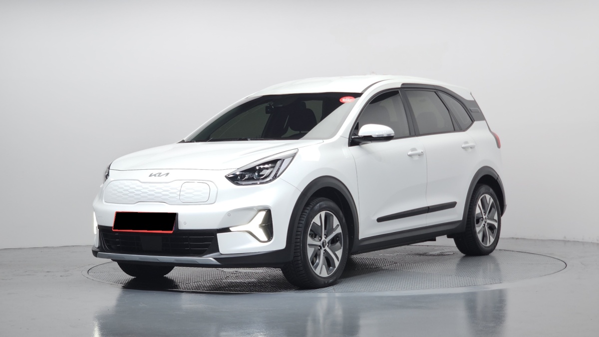 Kia Niro, 2023 — купить в Чебоксарах под ключ