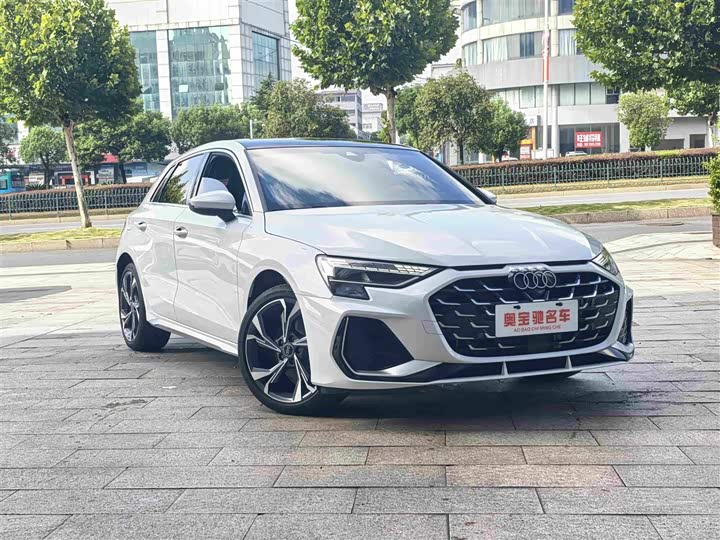 Audi A3, 2024 — фото 3 из 9
