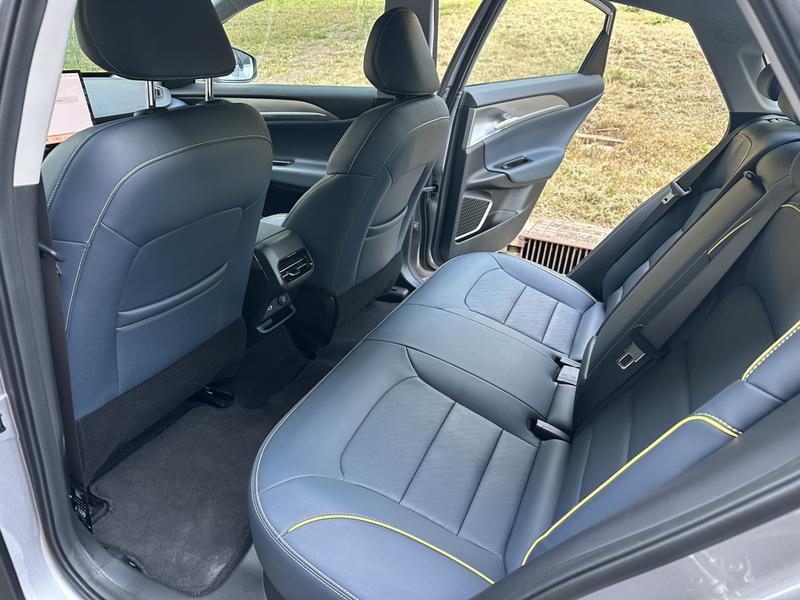 Geely Geometry G6, 2023 — фото 12 из 12