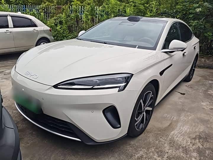 BYD Seal 07 DM-i Hybrid, 2025 — фото 2 из 9