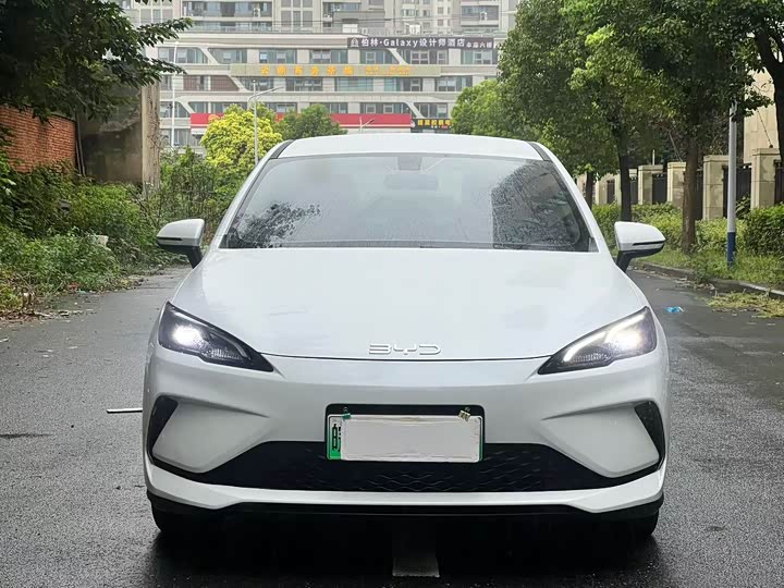 BYD Seal 05 DM-i Hybrid, 2025 — фото 2 из 9