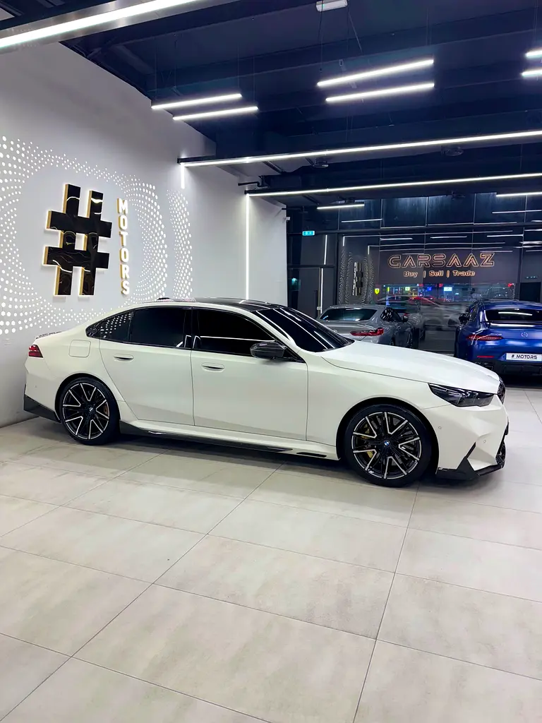 BMW M5, 2025 — фото 3 из 10