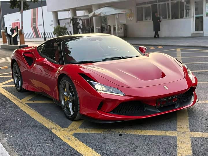 Ferrari F8, 2023 — фото 2 из 5
