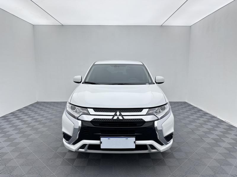 Mitsubishi Outlander, 2022 — фото 2 из 12