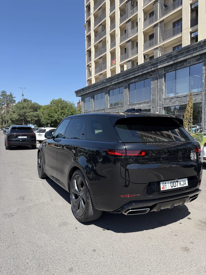 Land Rover Range Rover Sport, 2023 — фото 6 из 11