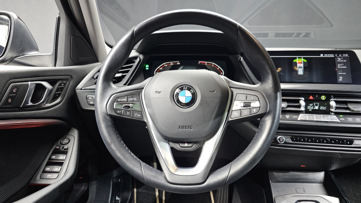BMW 1 Series, 2023 — фото 9 из 12