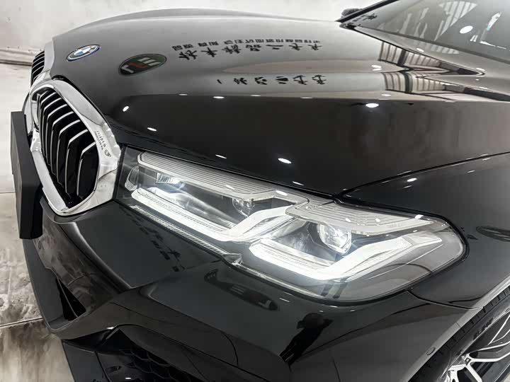 BMW 5 Series Hybrid, 2023 — фото 8 из 9