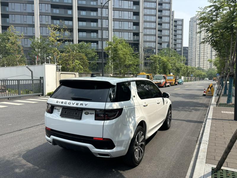 Land Rover Discovery Sport, 2023 — фото 7 из 12