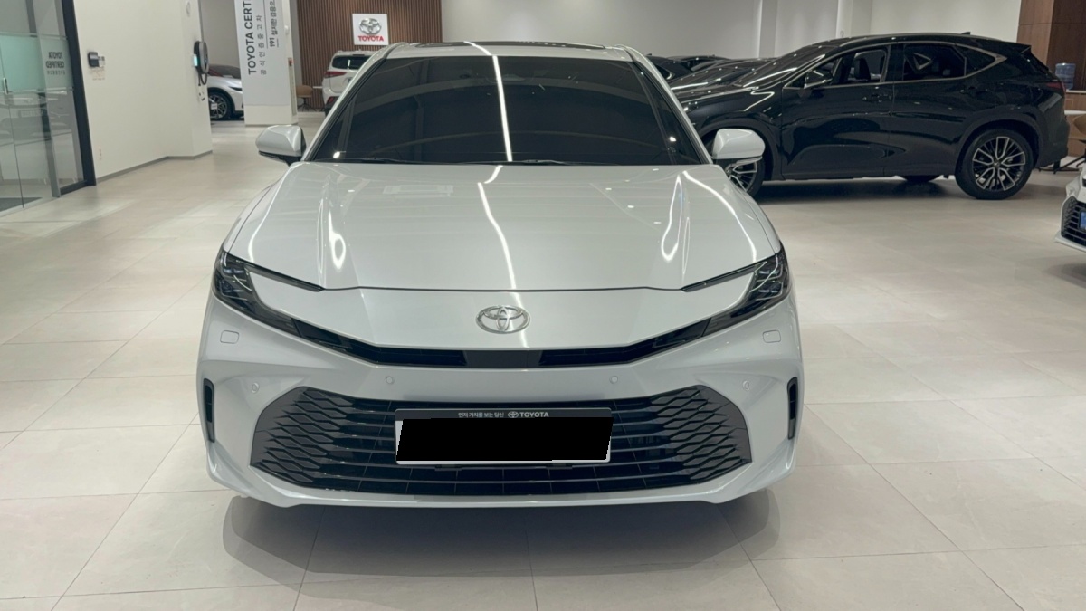 Toyota Camry, 2025 — фото 3 из 12