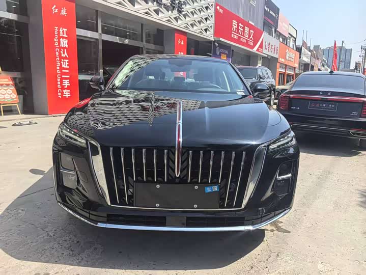 Hongqi H5 Hybrid, 2026 — фото 3 из 9