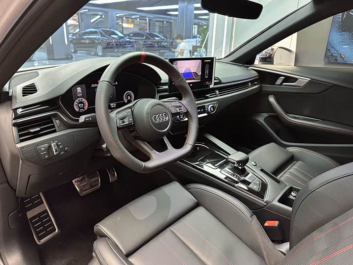 Audi A4L, 2025 — фото 5 из 9