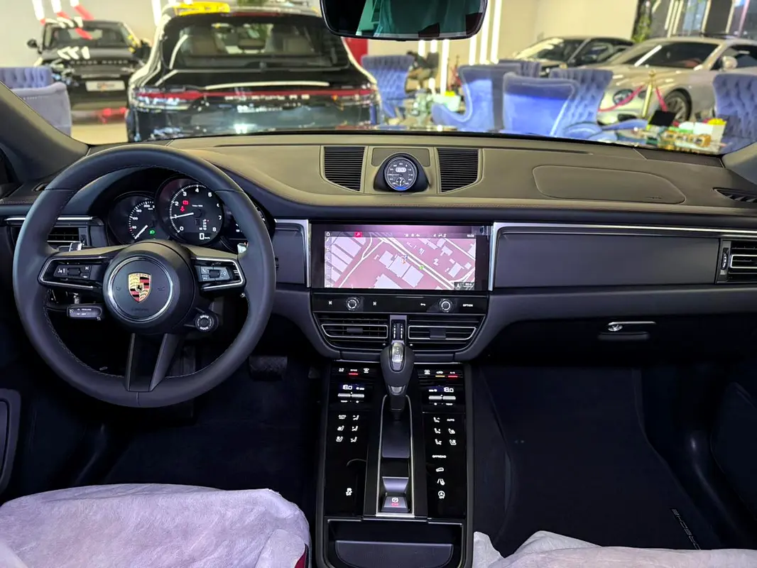Porsche Macan, 2026 — фото 9 из 10