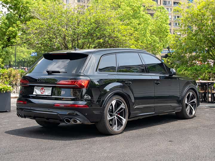 Audi SQ7, 2024 — фото 4 из 9