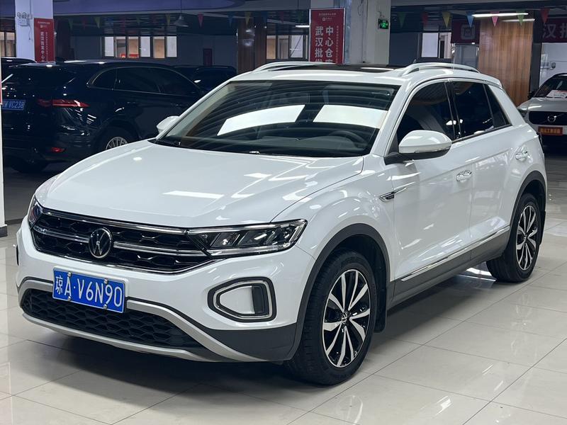 Volkswagen T-Roc, 2023 — купить в Санкт-Петербурге под ключ