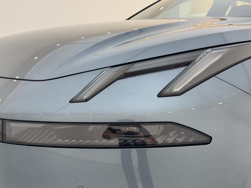 Lynk & Co 07 EM-P Hybrid, 2024 — фото 7 из 12