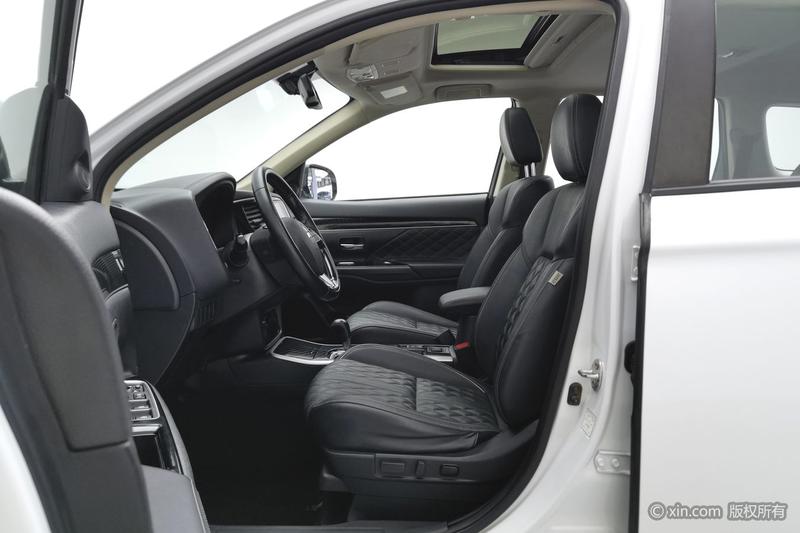 Mitsubishi Outlander, 2021 — фото 12 из 12