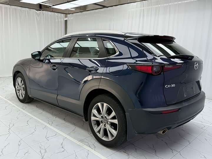 Mazda CX-30, 2022 — фото 4 из 9