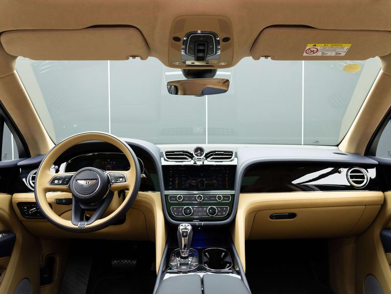 Bentley Bentayga, 2024 — фото 6 из 12