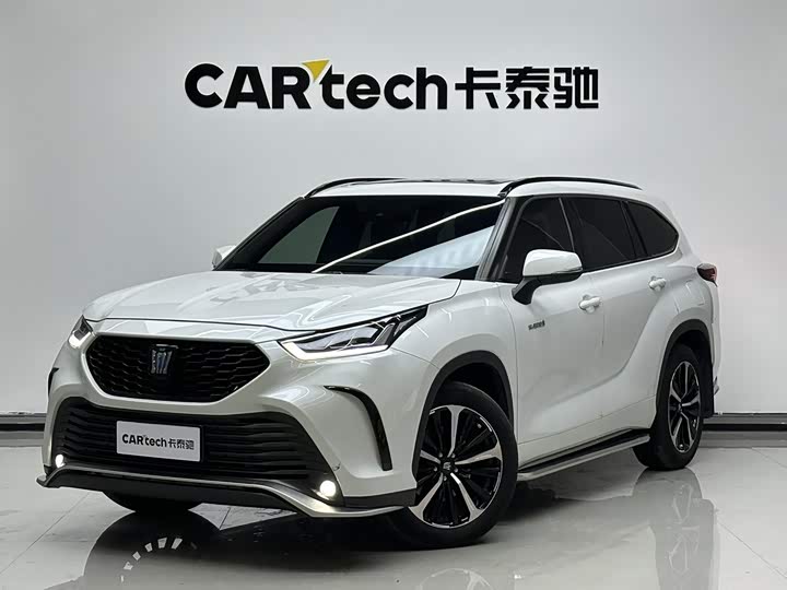 Toyota Crown Kluger, 2024 — купить в Кирове под ключ