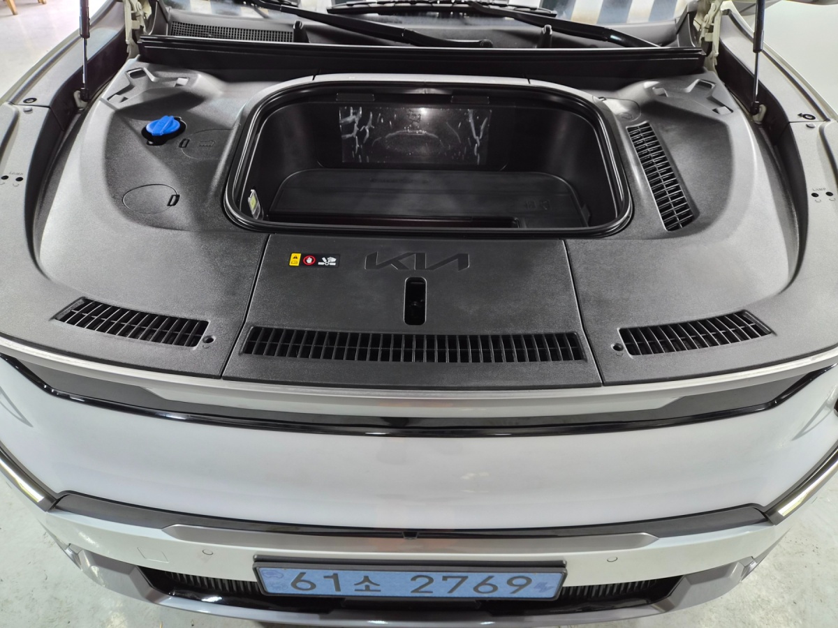 Kia EV9, 2023 — фото 6 из 12
