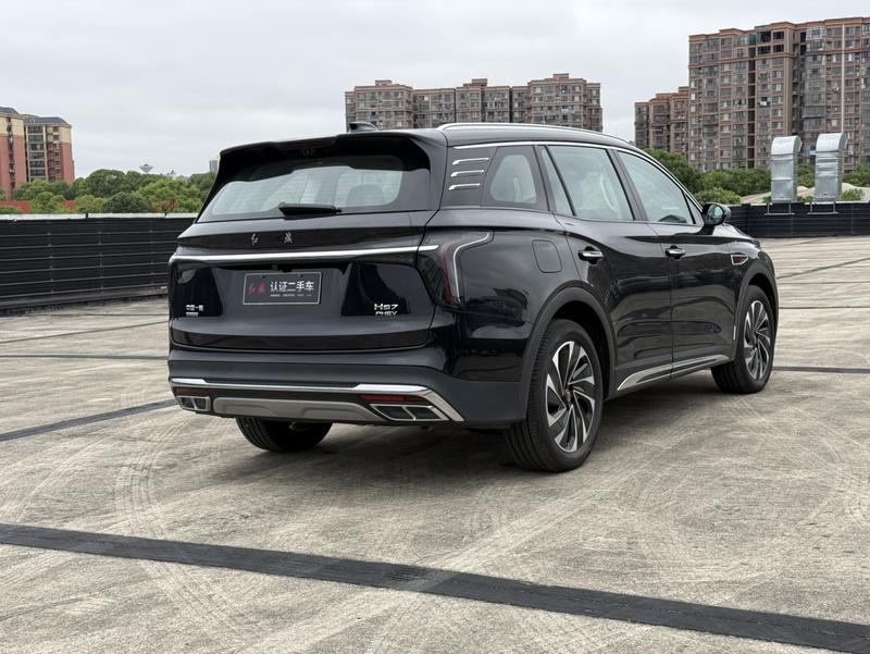 Hongqi HS7 Hybrid, 2025 — фото 6 из 12
