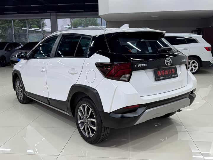 Toyota Yaris L Hatchback, 2022 — фото 4 из 9