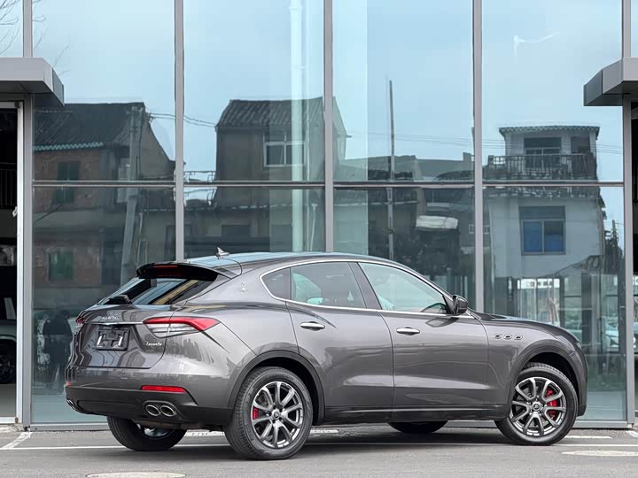 Maserati Levante, 2021 — фото 5 из 9