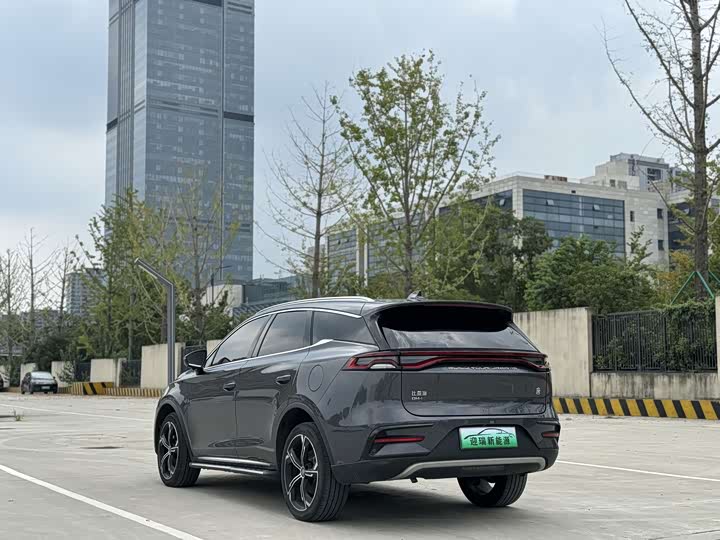 BYD Tang Hybrid/EV, 2022 — фото 2 из 9