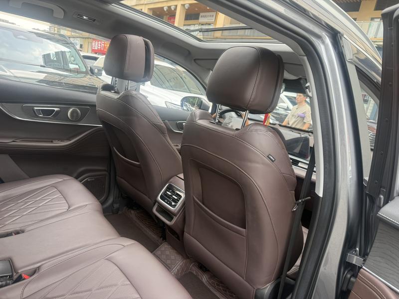 Chery Tiggo 8 Pro, 2023 — фото 8 из 10