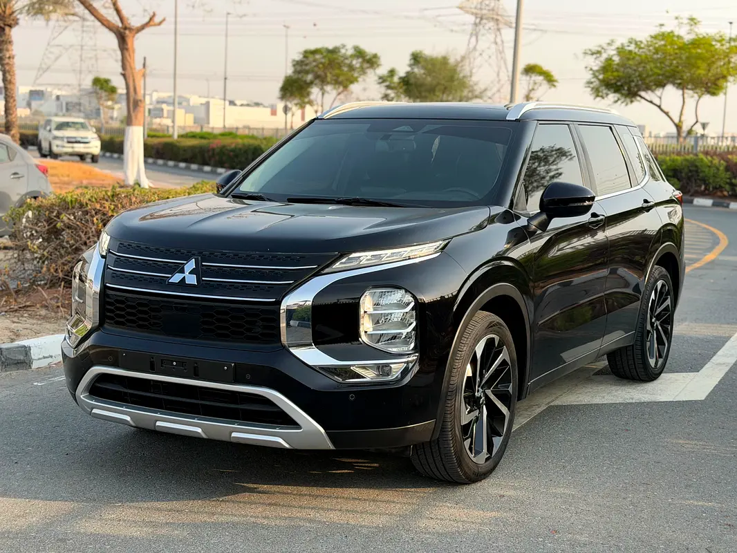 Mitsubishi Outlander, 2025