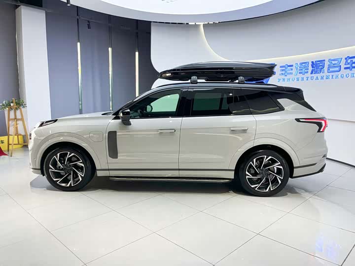 Lynk & Co 09 EM-P Hybrid, 2022 — фото 3 из 9