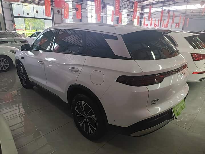 BYD Song Pro Hybrid, 2025 — фото 5 из 9