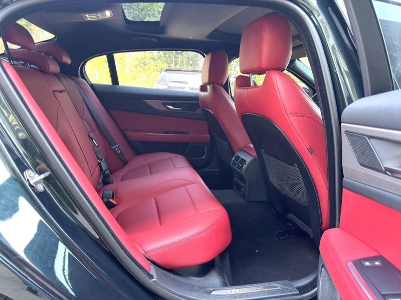 Jaguar XE L, 2023 — фото 9 из 10