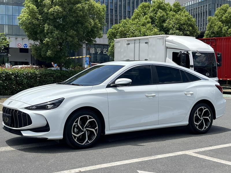 MG Motor 5, 2025 — купить в Нижнем Новгороде под ключ