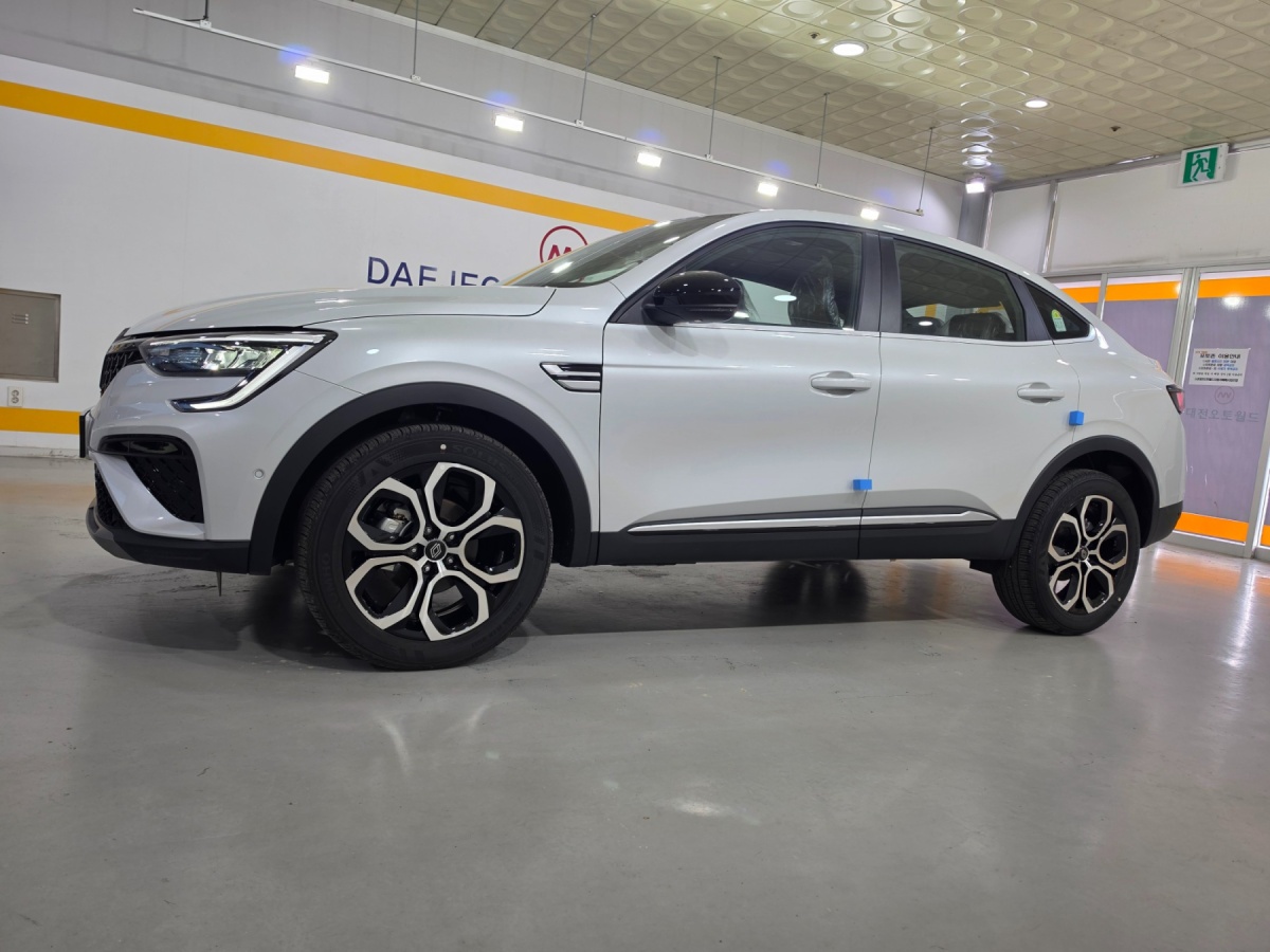 Renault Arkana, 2025 — фото 3 из 12