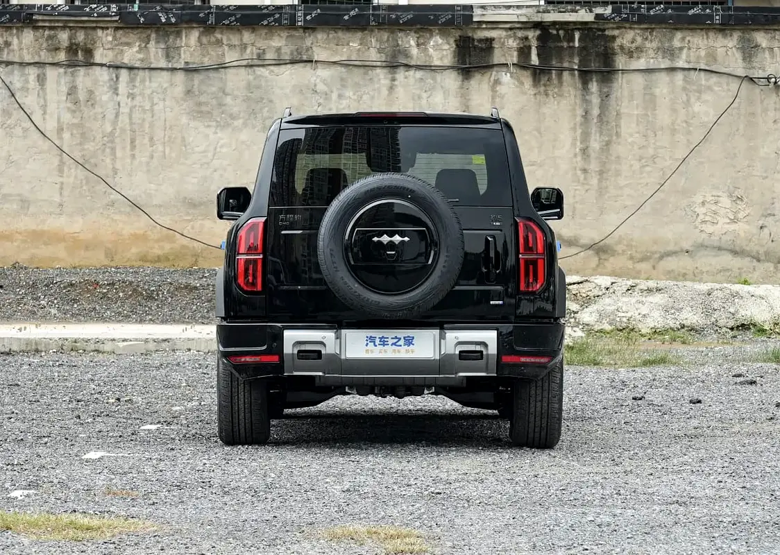 BYD Leopard 5, 2026 — фото 4 из 10