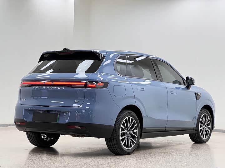 Leapmotor B10, 2025 — фото 7 из 9