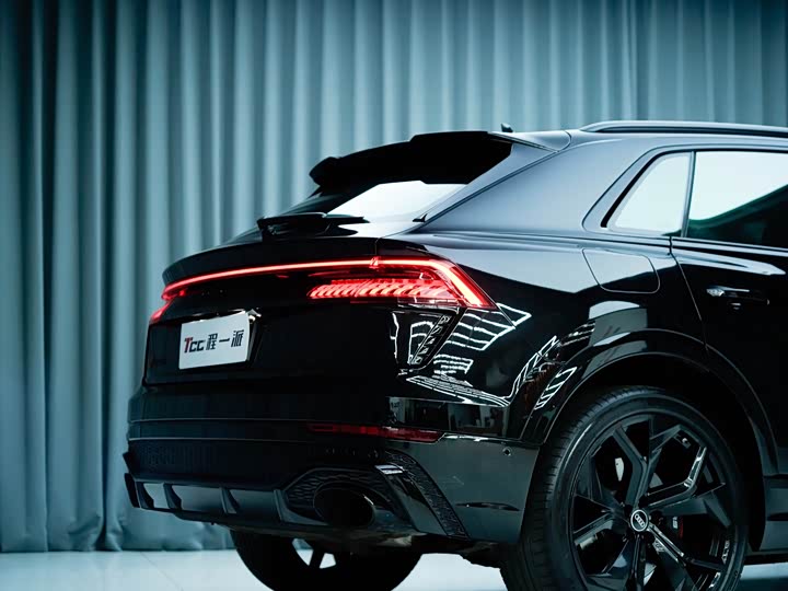 Audi RS Q8, 2021 — фото 5 из 9