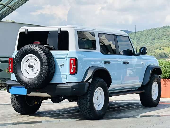 Ford Bronco, 2025 — фото 6 из 9