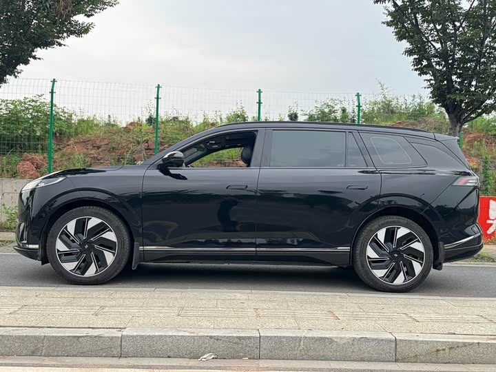 Dongfeng Yipai eπ 008, 2024 — фото 4 из 9