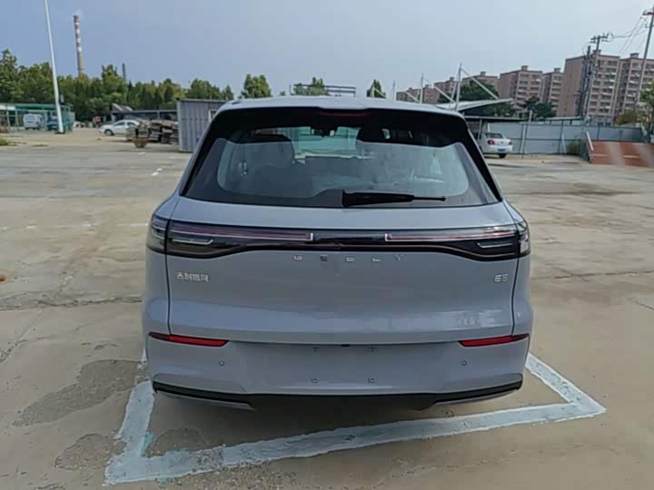Geely Galaxy E5, 2026 — фото 6 из 9