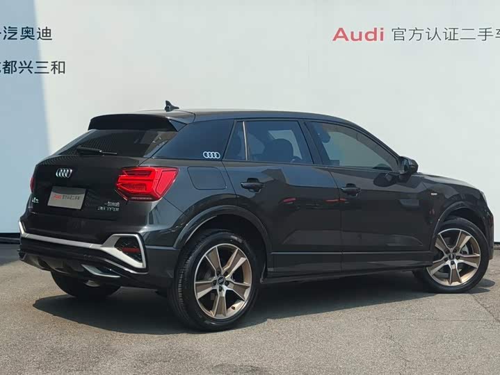 Audi Q2L, 2024 — фото 4 из 9