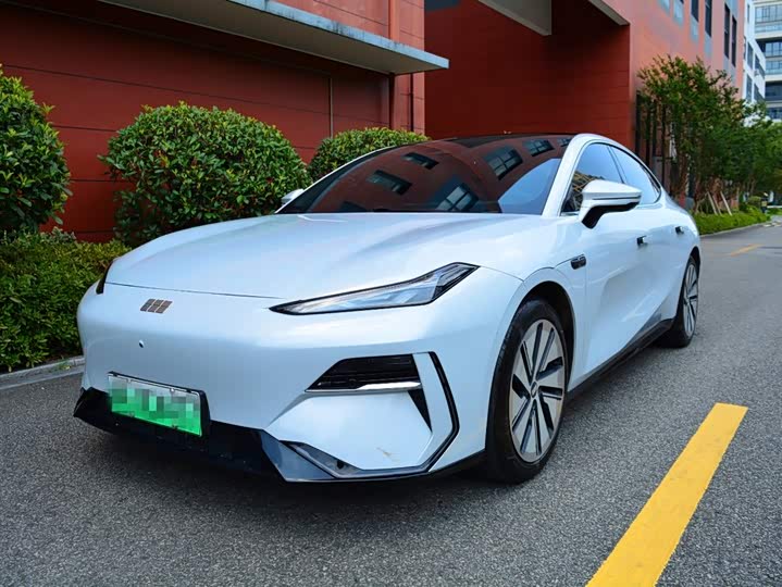 Geely Galaxy E8, 2024 — купить в Смоленске под ключ