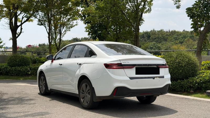 Geely Geometry A, 2022 — фото 4 из 12