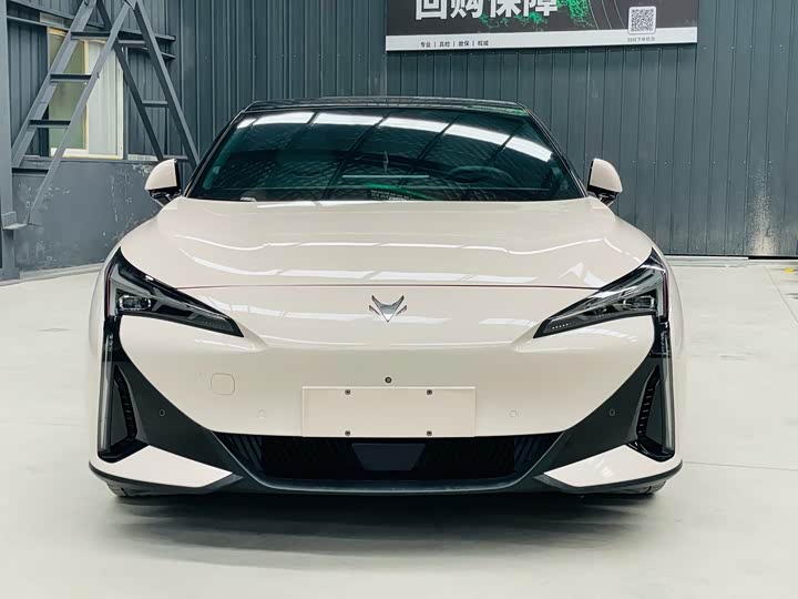 BAIC Arcfox Alpha S5, 2025 — фото 2 из 9