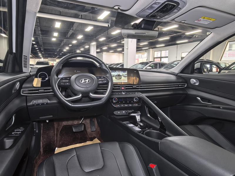 Hyundai Elantra N line, 2023 — фото 11 из 12