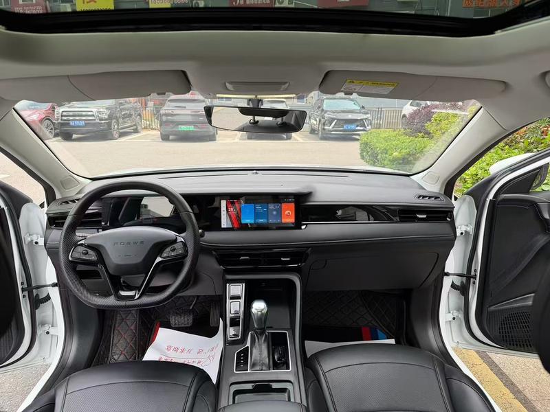 Roewe i5, 2023 — фото 7 из 10